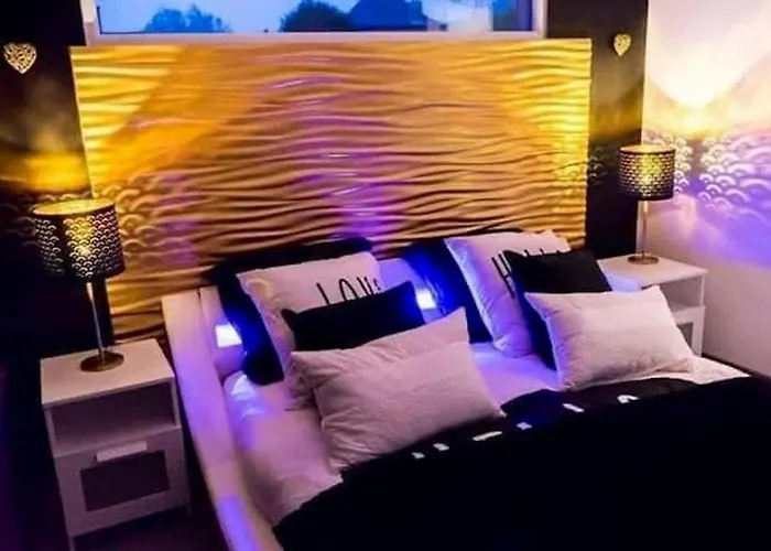 Cozy House With Garden And Jacuzzi In * Doornik